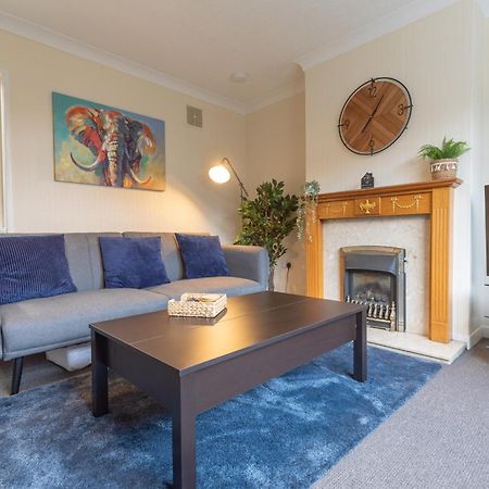 קינגסטון אפון הול Leconfield Close - Comfy House And Free Parking מראה חיצוני תמונה